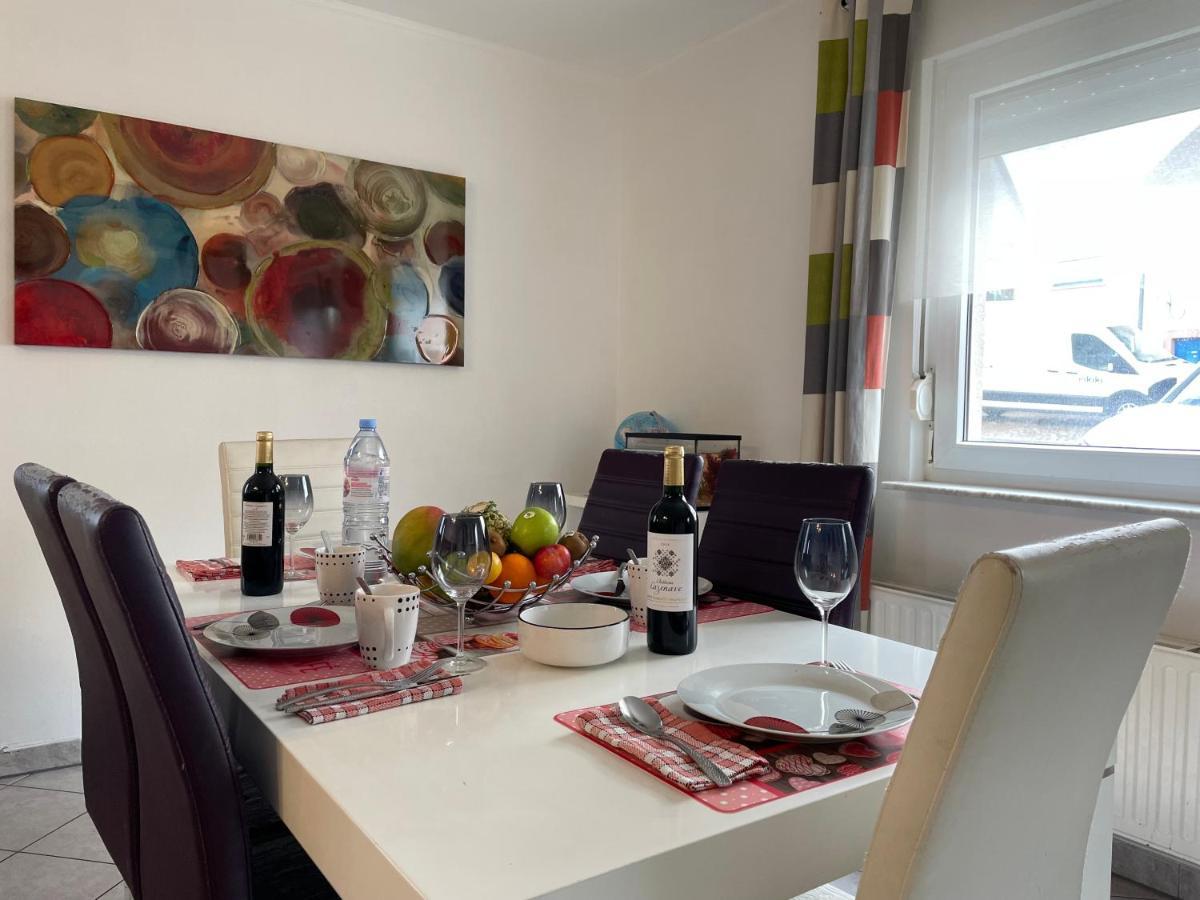 Large Room In Schuttrange Free Parking 10Mins To Airport Excellent Customer Services Exteriér fotografie